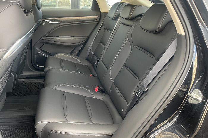 Geely Tugella, Бензин, 2.0, Автомат, Полный привод, Внедорожник - 13