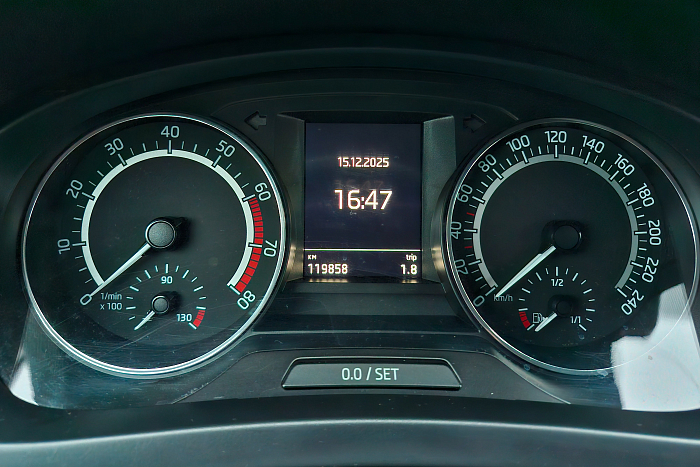 Skoda Rapid, Бензин, 1.4, Робот, Передний привод, Лифтбэк - 14