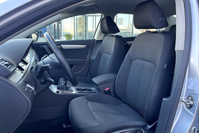 Volkswagen Passat B7, Бензин, 1.8, Механическая, Передний привод, Седан - 8