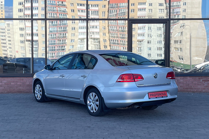 Volkswagen Passat, Бензин, 1.8, Механическая, Передний привод, Седан - 7