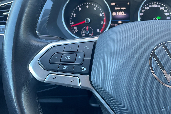 Volkswagen Tiguan, Бензин, 1.4, Робот, Передний привод, Кроссовер - 16