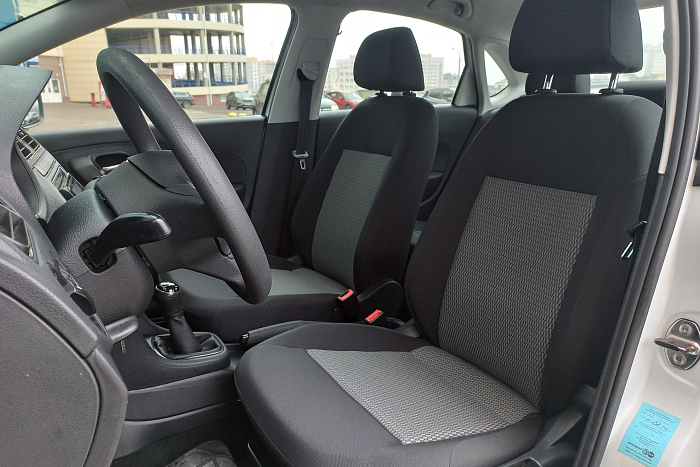 Volkswagen Polo, Бензин, 1.6, Механическая, Передний привод, Седан - 10