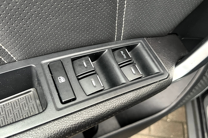 Geely Emgrand X7, Бензин, 2.0, Автомат, Передний привод, Внедорожник - 18