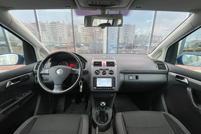 Volkswagen  Touran, Дизель, 1.9, Механическая, Передний привод, Минивэн - 8