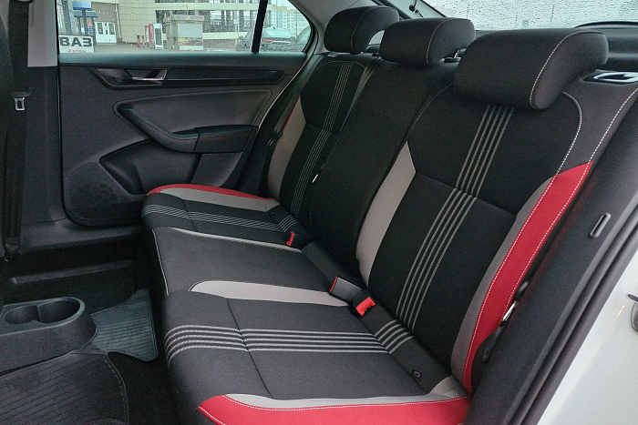 Skoda Rapid, Бензин, 1.4, Робот, Передний привод, Лифтбэк - 12