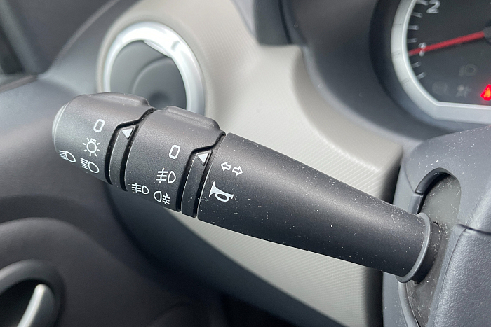 Lada Largus, Бензин, 1.6, Механическая, Передний привод, Универсал - 15