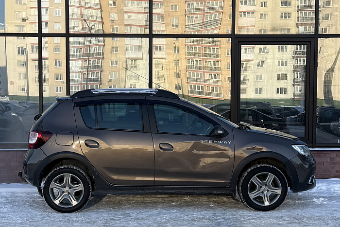 Renault Sandero Stepway II, Бензин, 1.6, Механическая, Передний привод, Хэтчбек - 3