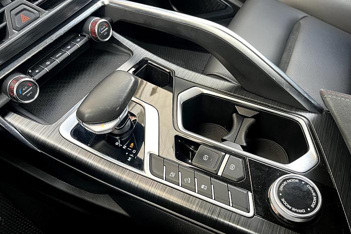 Geely Tugella, Бензин, 2.0, Автомат, Полный привод, Внедорожник - 15