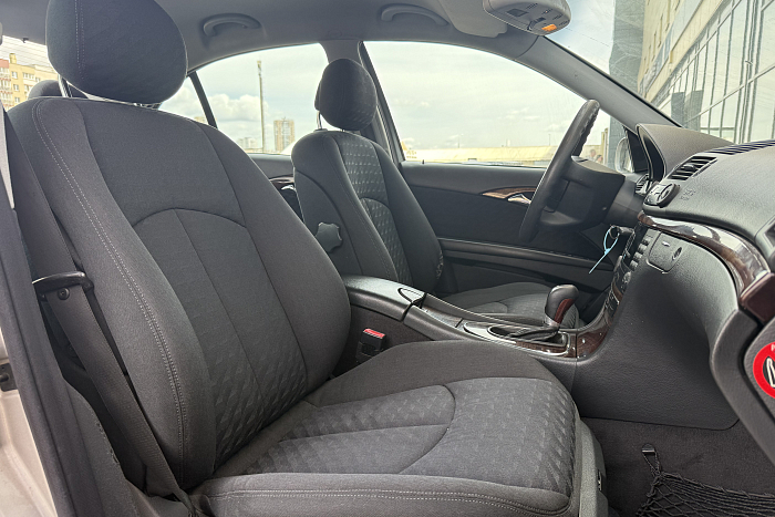 Mercedes-Benz W211, Бензин, 1.8, Автомат, Задний привод, Седан - 14
