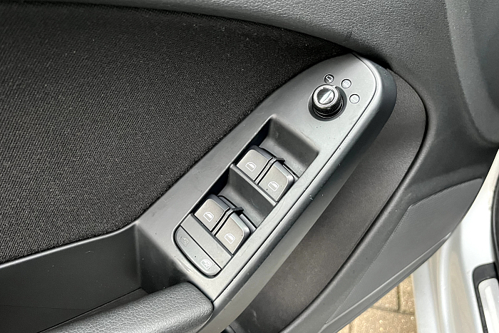 Audi A4 B8, Бензин, 1.8, Механическая, Передний привод, Универсал - 19