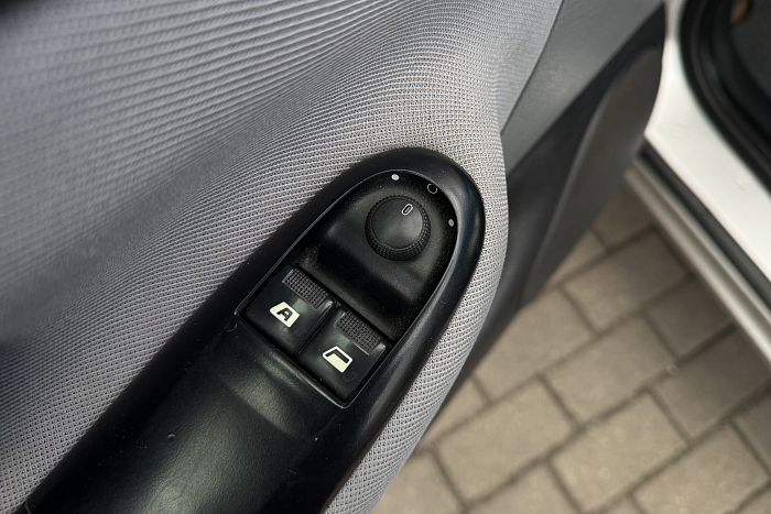 Peugeot 406, Бензин, 1.8, Механическая, Передний привод, Седан - 18