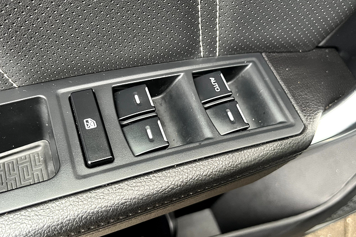 Geely Emgrand X7, Бензин, 2.0, Автомат, Передний привод, Внедорожник - 18