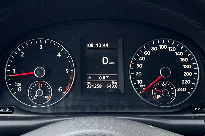 Volkswagen Touran, Дизель, 1.6, Механическая, Передний привод, Минивэн - 12