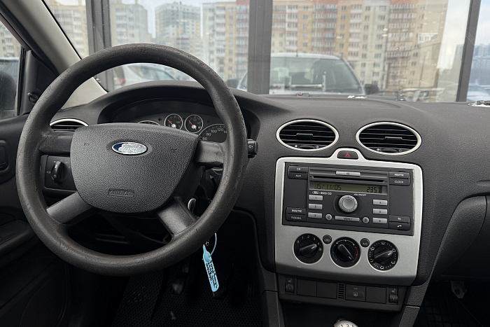 Ford Focus II, Дизель, 1.8, Механическая, Передний привод, Универсал - 9