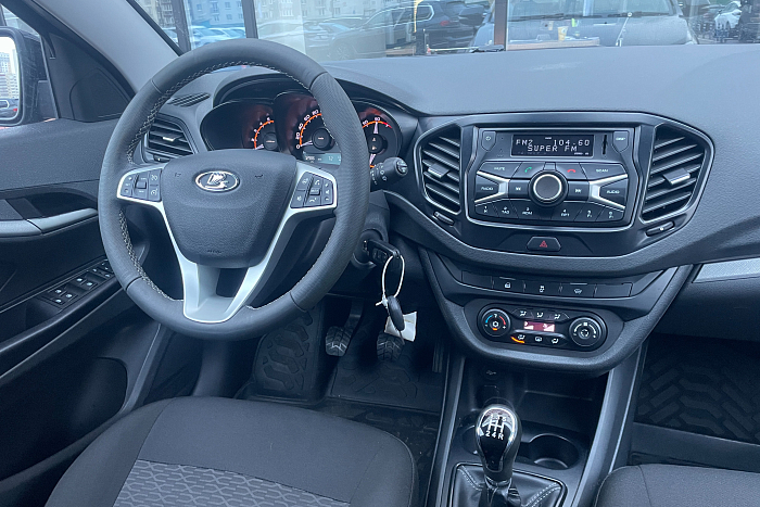 Lada Vesta, Бензин, 1.8, Механическая, Передний привод, Универсал - 9