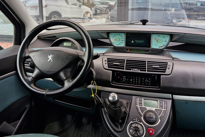 Peugeot 807, Дизель, 2.2, Механическая, Передний привод, Минивэн - 9