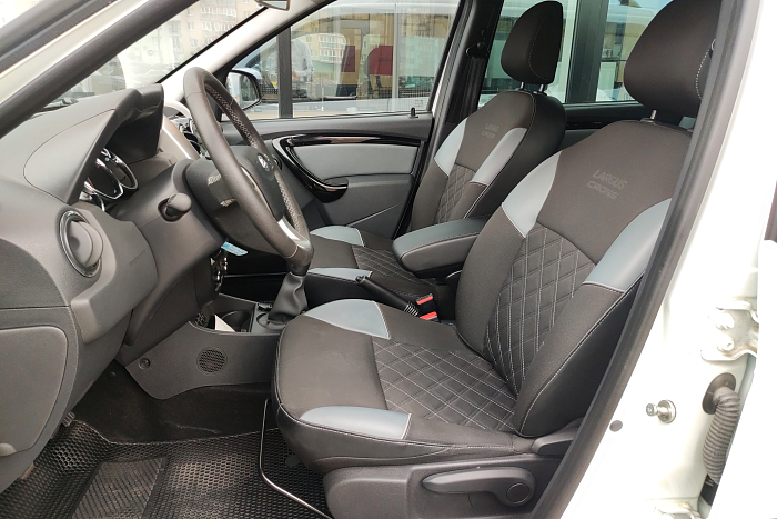 Lada Largus, Бензин, 1.6, Механическая, Передний привод, Универсал - 10