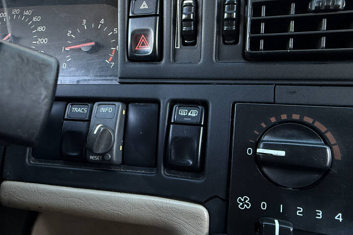 Volvo 850, Бензин, 2.5, Автомат, Передний привод, Седан - 18