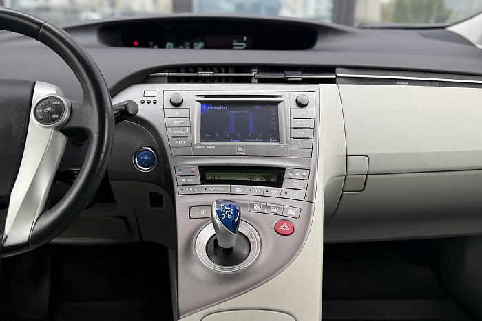 Toyota Prius, Бензин, 1.8, Вариатор, Передний привод, Хэтчбек - 13