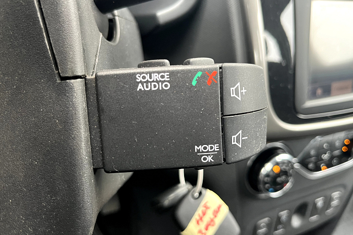 Renault Logan, Бензин, 1.6, Механическая, Передний привод, Седан - 17