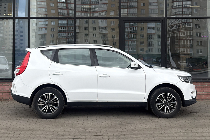 Geely Emgrand X7, Бензин, 2.0, Автомат, Передний привод - 3