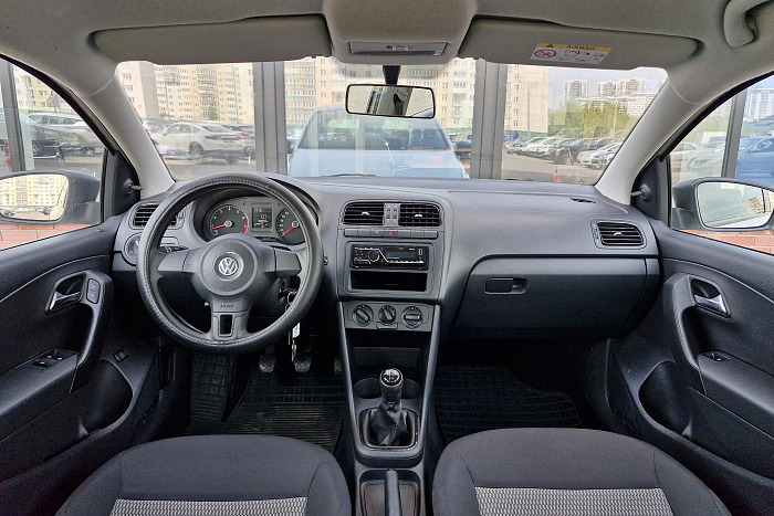 Volkswagen Polo Sedan, Бензин, 1.6, Механическая, Передний привод, Седан - 8