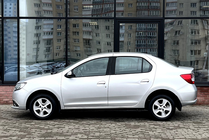 Renault Logan, Бензин, 1.6, Механическая, Передний привод, Седан - 5