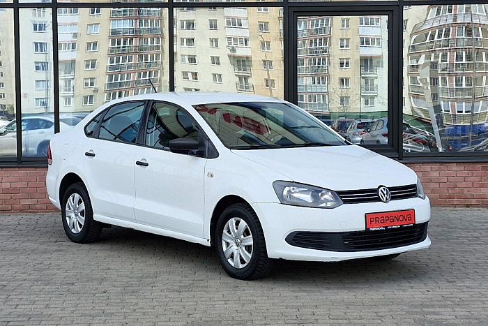 Volkswagen Polo Sedan, Бензин, 1.6, Механическая, Передний привод, Седан - 2