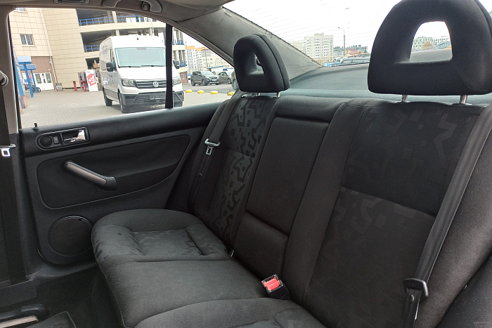 Volkswagen Bora, Бензин, 1.6, Механическая, Передний привод, Седан - 12