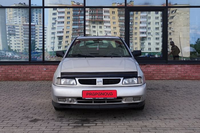 SEAT Cordoba, Газ-бензин, 1.6, Механическая, Передний привод, Седан - 1