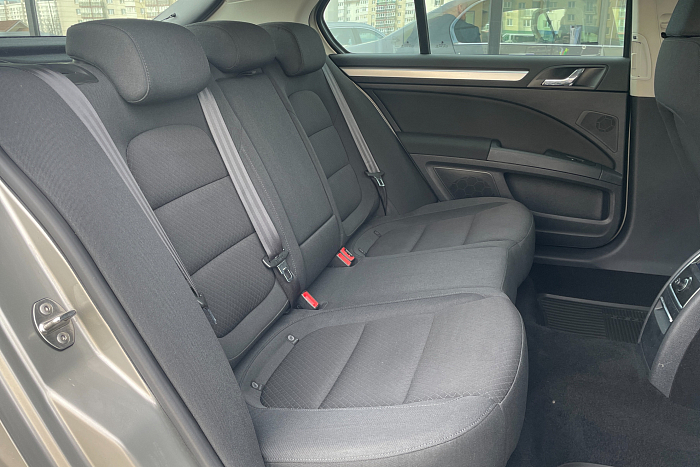 Skoda Superb, Бензин, 1.8, Механическая, Передний привод, Лифтбэк - 12