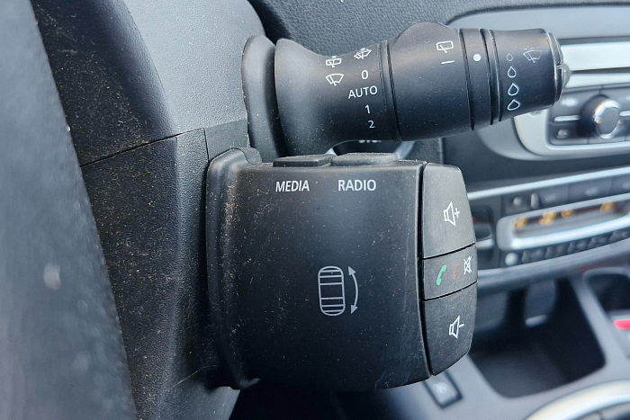 Renault Grand Scenic, Дизель, 1.5, Механическая, Передний привод, Минивэн - 17