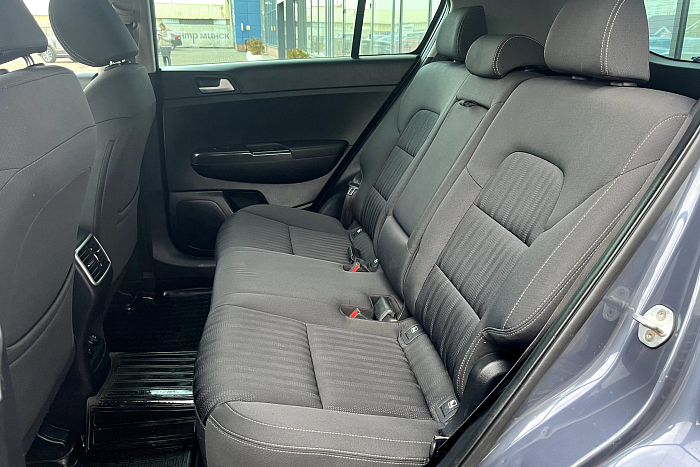 Kia Sportage, Бензин, 1.6, Механическая, Передний привод, Внедорожник - 11