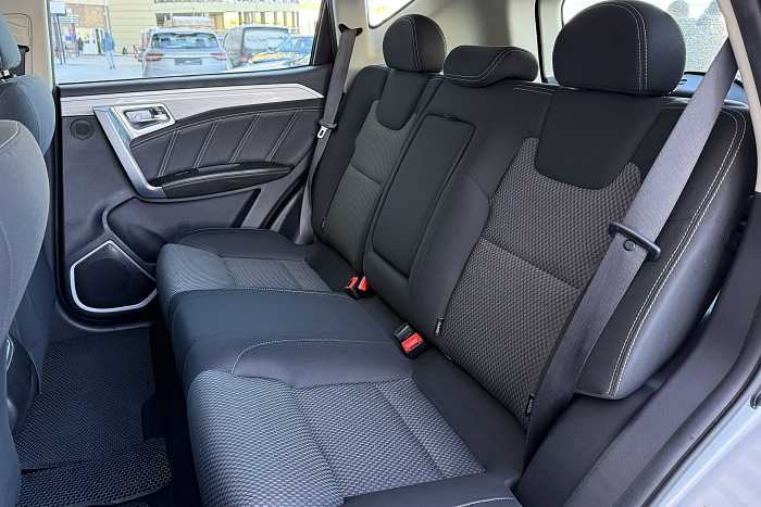 Geely Emgrand X7, Бензин, 2.0, Автомат, Передний привод, Внедорожник - 13