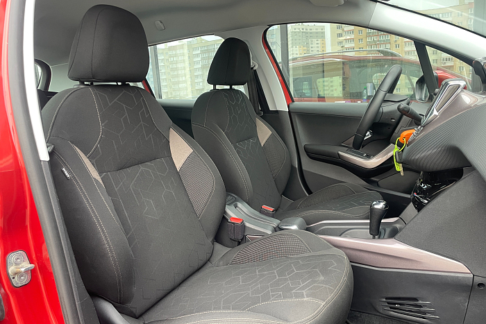 Peugeot 2008, Бензин, 1.6, Автомат, Передний привод, Универсал - 11