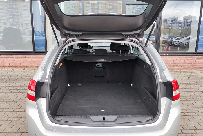 Peugeot 308, Дизель, 1.6, Автомат, Передний привод, Универсал - 25