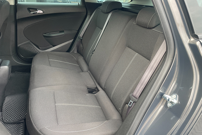 Opel Astra, Дизель, 1.6, Механическая, Передний привод, Универсал - 13