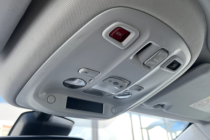 Peugeot 308, Дизель, 1.6, Механическая, Передний привод, Универсал - 15