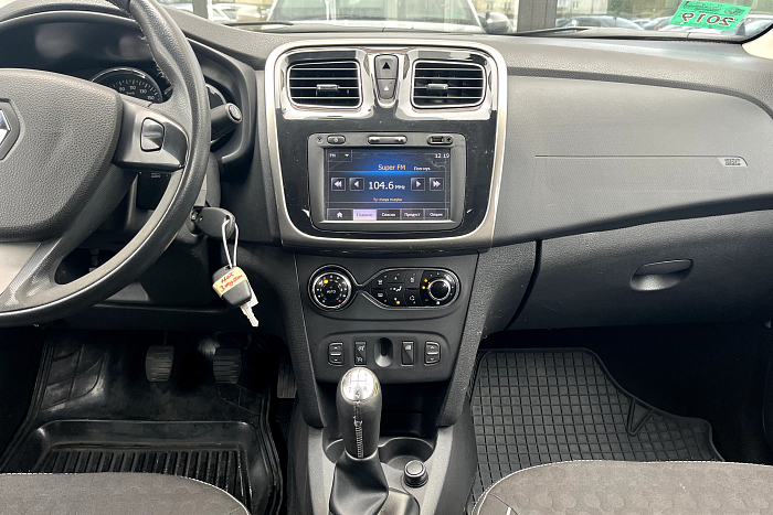 Renault Logan, Бензин, 1.6, Механическая, Передний привод, Седан - 13