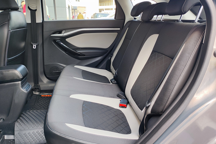 Lada Vesta SW Cross, Бензин, 1.8, Механическая, Передний привод, Универсал - 11