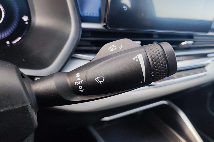 Geely Emgrand, Бензин, 1.5, Вариатор, Передний привод, Седан - 21