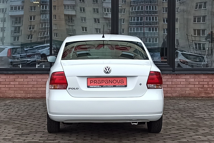 Volkswagen Polo, Бензин, 1.6, Механическая, Передний привод, Седан - 4