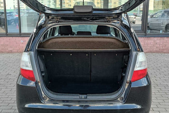 Honda Jazz, Бензин, 1.3, Механическая, Передний привод, Хэтчбек - 20