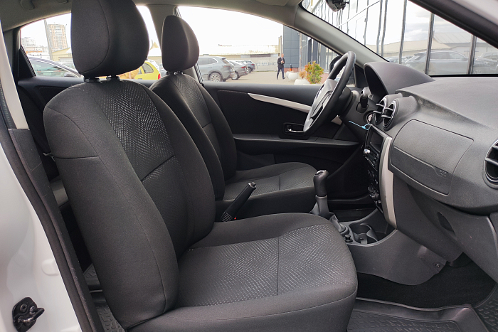 Nissan Almera, Бензин, 1.6, Механическая, Передний привод, Седан - 12