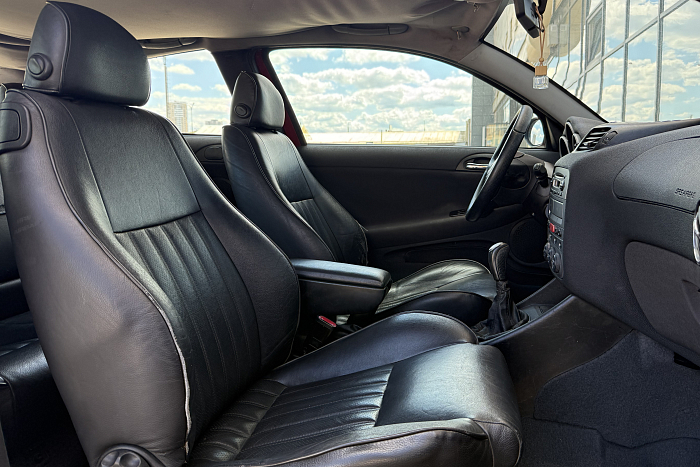 Alfa Romeo 147, Бензин, 1.6, Механическая, Передний привод, Хэтчбек - 11