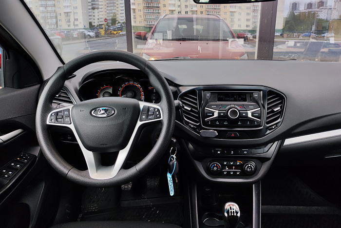 Lada Vesta, Бензин, 1.6, Механическая, Передний привод, Универсал - 9