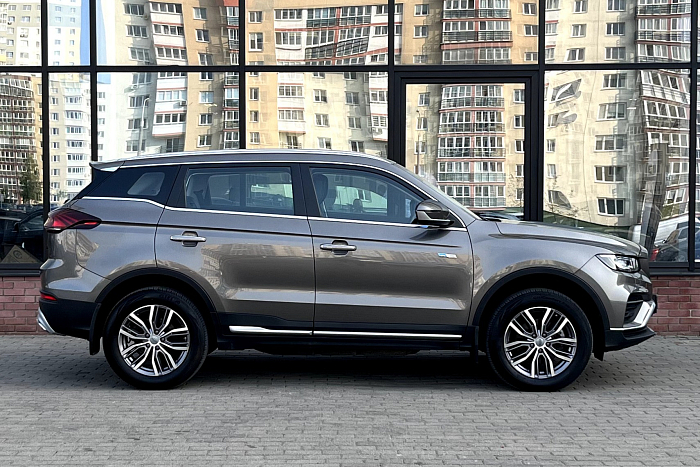 Geely Atlas Pro, Бензин, 1.5, Робот, Полный привод, Кроссовер - 2