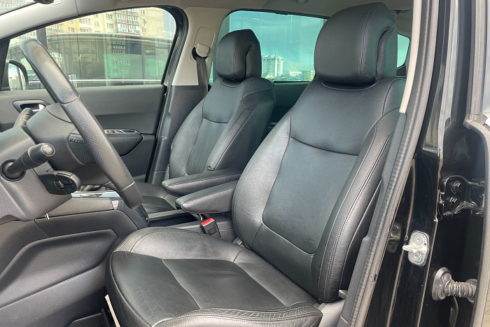 Peugeot 5008, Дизель, 1.6, Механическая, Передний привод, Универсал - 10