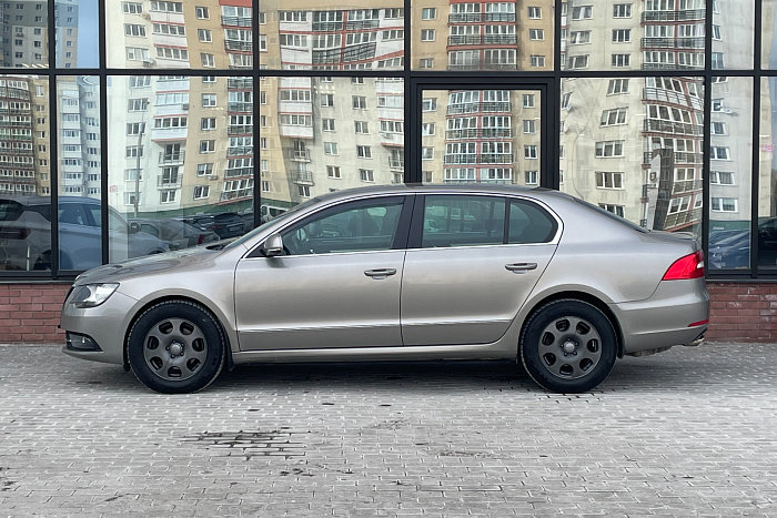 Skoda Superb, Бензин, 1.8, Механическая, Передний привод, Лифтбэк - 3