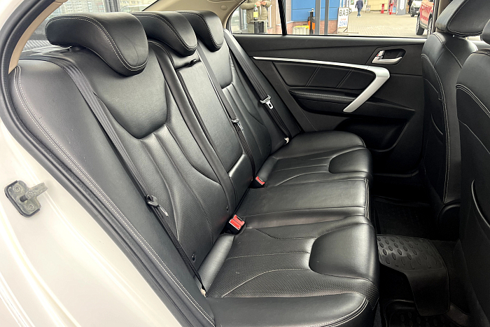 Geely Emgrand 7, Бензин, 1.8, Вариатор, Передний привод, Седан - 10